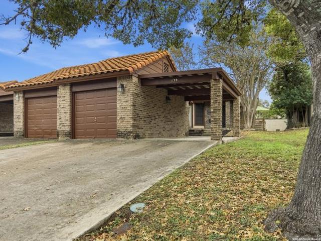 Townhouse for sale in Leesville, Texas