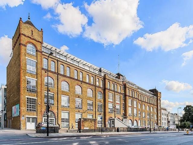 Studio for rent in Stockwell, Greater London