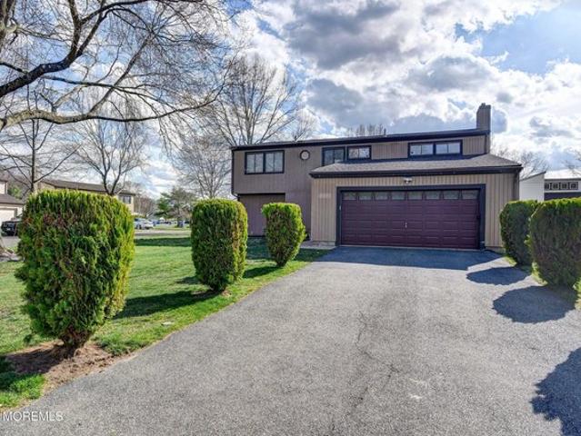House for sale in Cliffwood, New Jersey