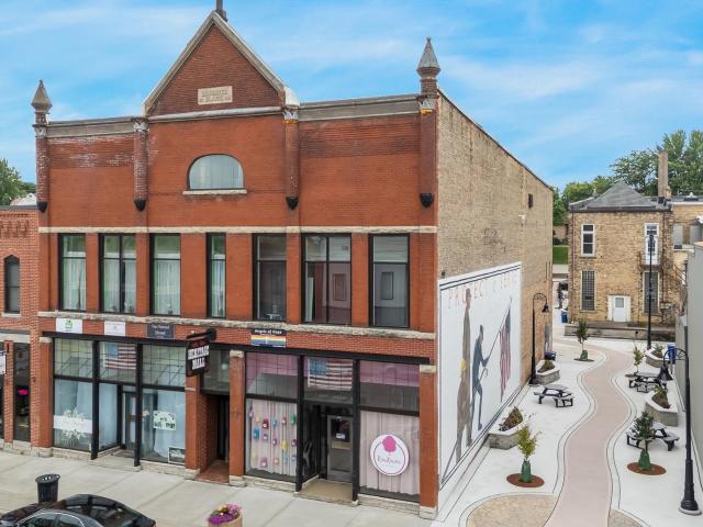 Commercial for sale in Kaukauna