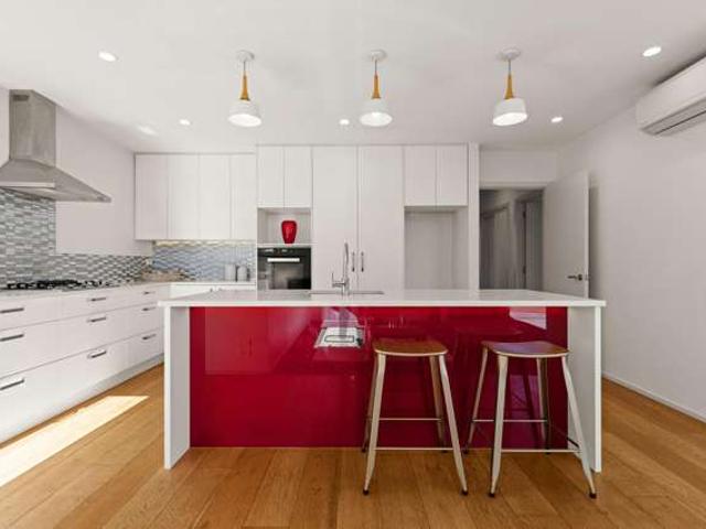 House for sale in Saint Albans, Canterbury