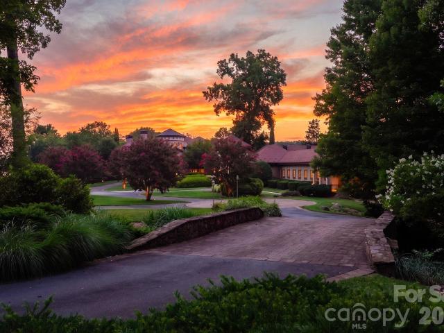 House for sale in Mooresville, North Carolina