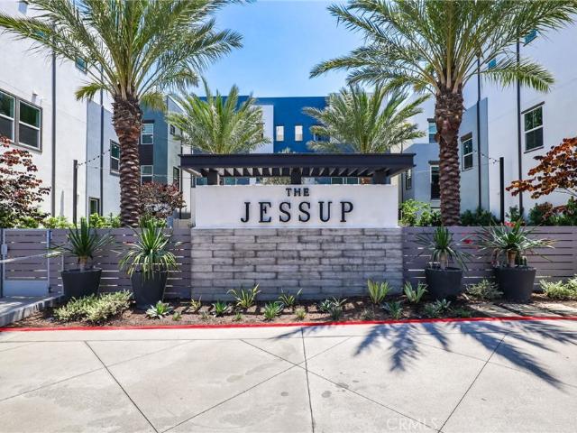 House for sale in Tustin