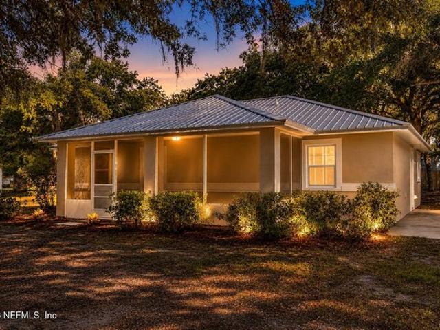 House for sale in Pomona Park, Florida