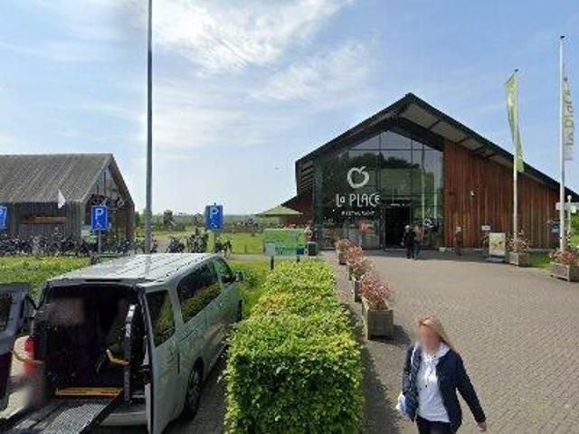 Bedrijfspand te huur in Zoeterwoude, Zoeterwoude-dorp
