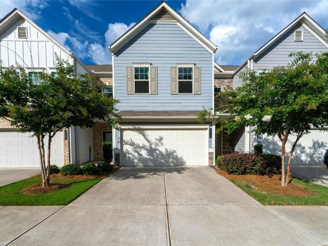 Townhouse for sale in Holly Springs, Georgia