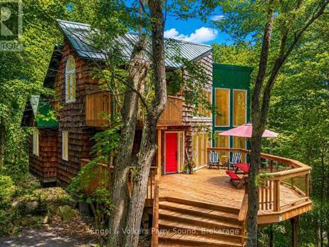 House for sale in Ontario