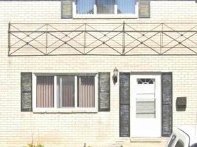 Townhouse for sale in Macomb, Michigan