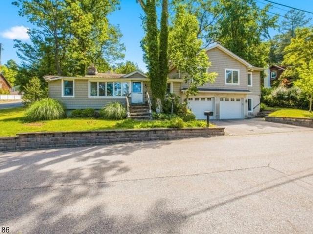 House for sale in Passaic, New Jersey