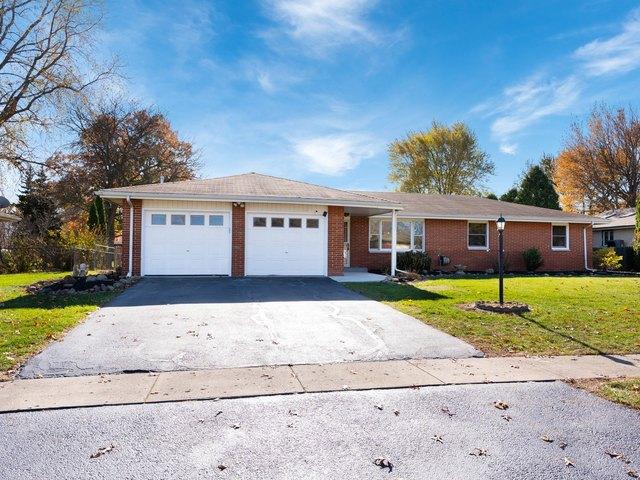 House for sale in Sugar Grove, Illinois