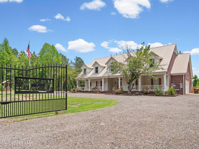 House for sale in Holly Springs, Mississippi
