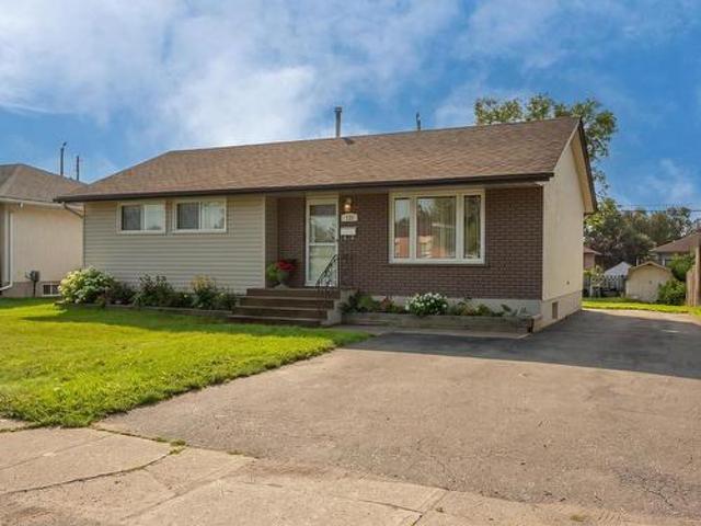 House for sale in Thunder Bay, Ontario