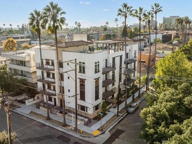 Condo for sale in Pasadena, California