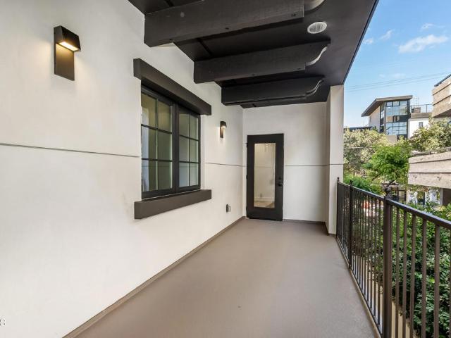 Condo for sale in Pasadena, California