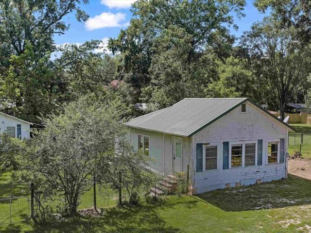 House for sale in Marion, Texas