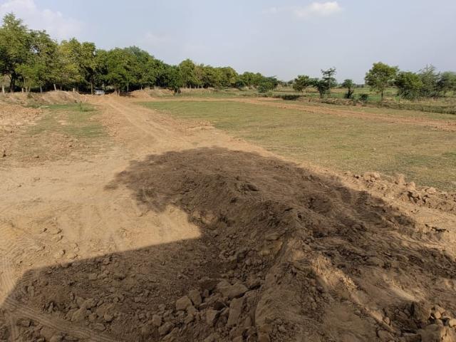 Land for sale in Hariana