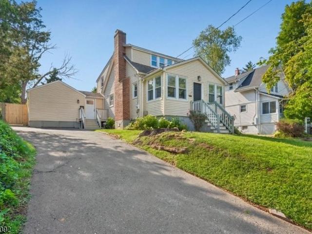 House for sale in New Providence, New Jersey
