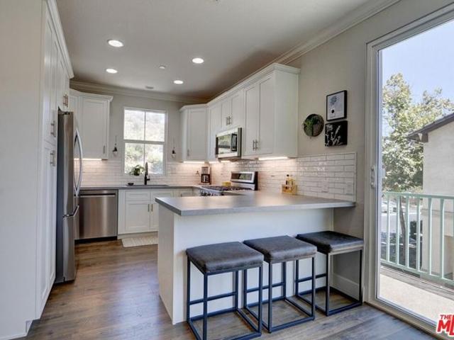 Townhouse for sale in Newbury Park, California