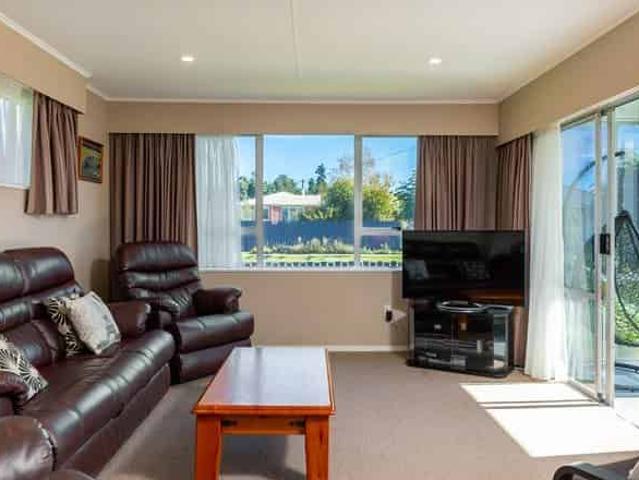 Townhouse for rent in Blenheim Central, Marlborough