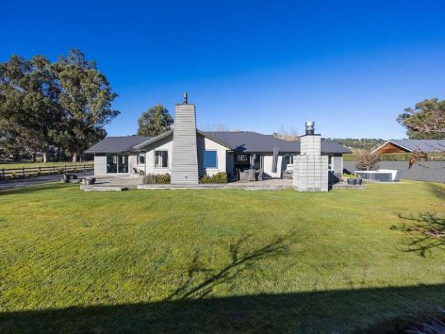 Property for sale in Otakou