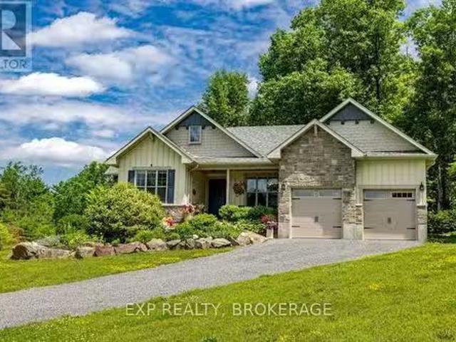 House for sale in Ontario