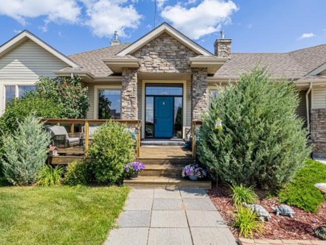 House for sale in Alberta