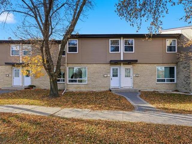 Townhouse for sale in North Kildonan, Winnipeg