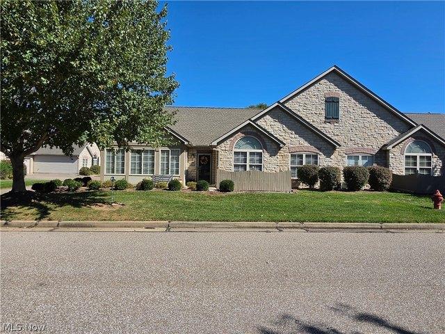 Condo for sale in Williamstown, Wood County