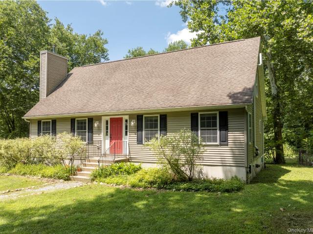 House for sale in Pleasant Valley, New York