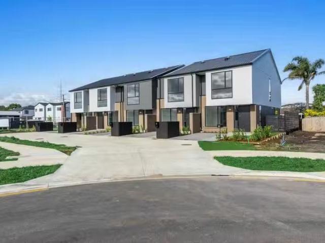 Apartment for sale in Papakura