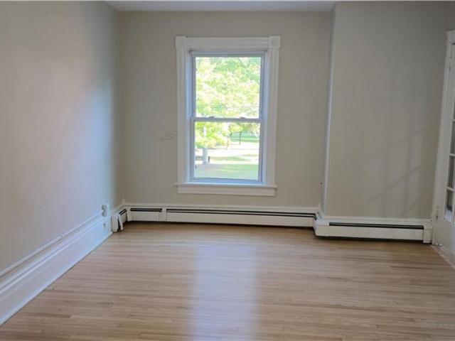 Apartment for rent in St. Catharines, Golden Horseshoe