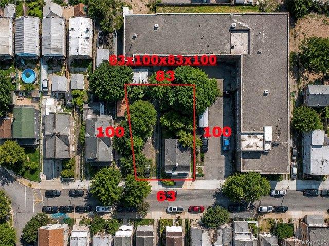 House for sale in Queens, Arverne