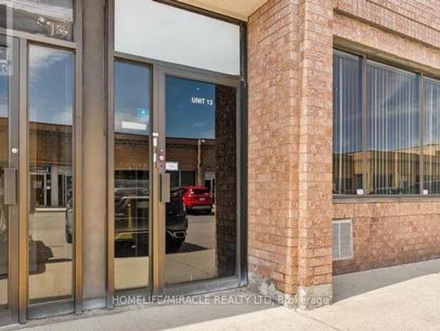 Commercial for rent in Oakville, Ontario