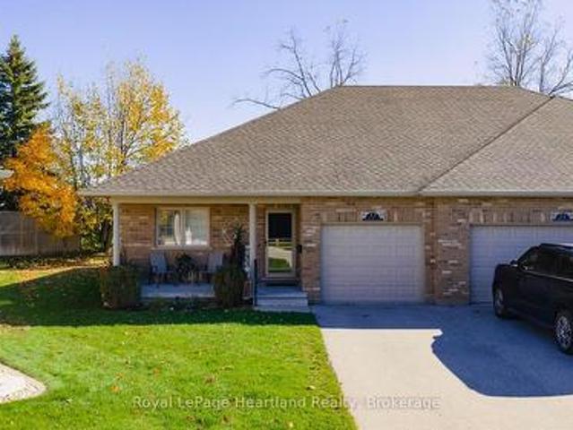 Townhouse for sale in Goderich, Ontario