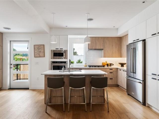 House for sale in Saanich, British Columbia