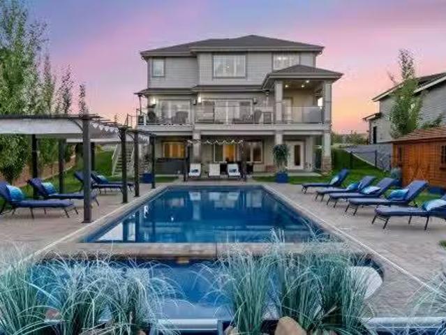 House for sale in Alberta