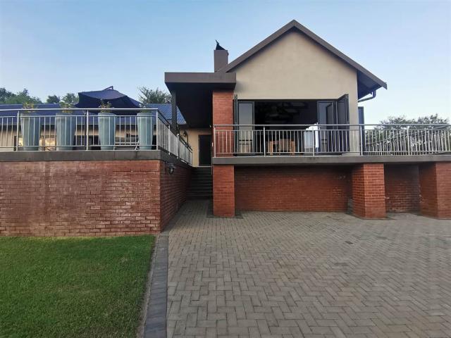 Farm for sale in Hartbeespoort Dam Nature Reserve, North West