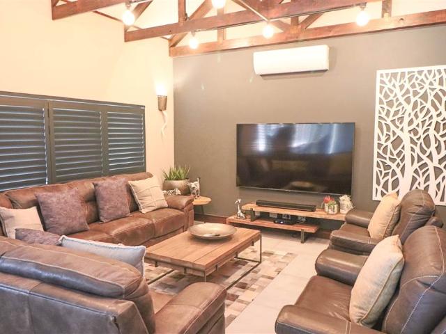 Farm for sale in Hartbeespoort Dam Nature Reserve, North West