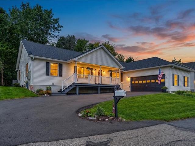 House for sale in Mount Bethel, Pennsylvania