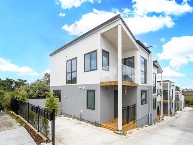 Townhouse for sale in Balmoral