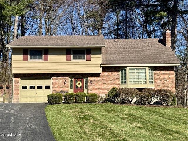 House for sale in Saratoga, New York