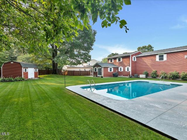 House for sale in Gansevoort