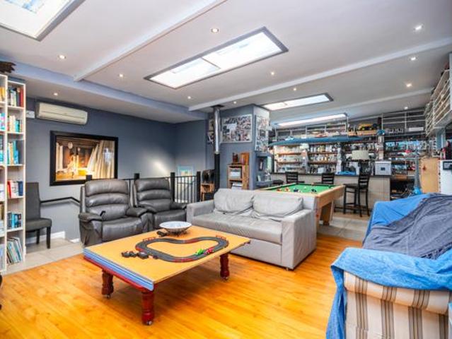 House for sale in Cape Town, Western Cape