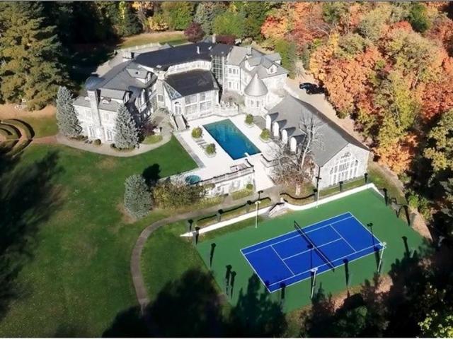 Detached House for sale in Saddle River, New Jersey