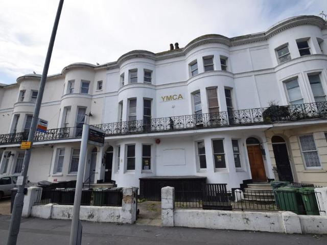 House for sale in Roselands, Eastbourne