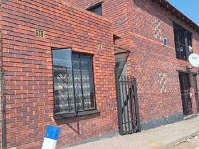 House for sale in Ivory Park