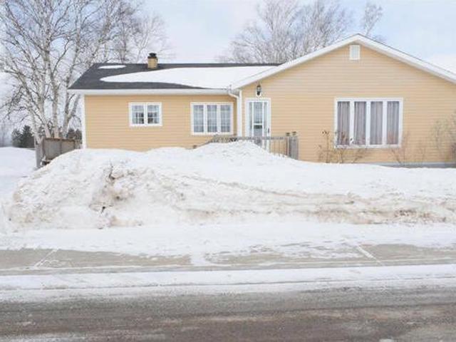 House for sale in Corner Brook, Newfoundland And Labrador