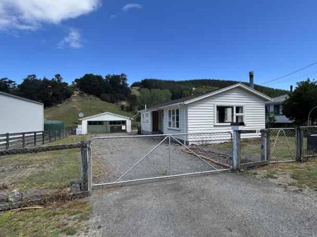 House for rent in Opaki, Wellington
