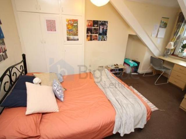 House for rent in Hyde Park, West Yorkshire
