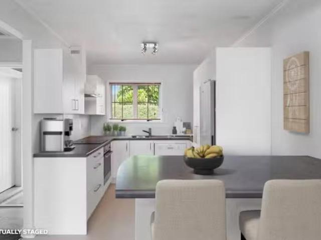 House for sale in Awhitu